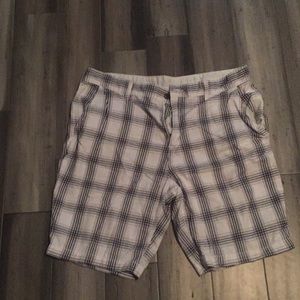 Men’s size 38 plaid shorts